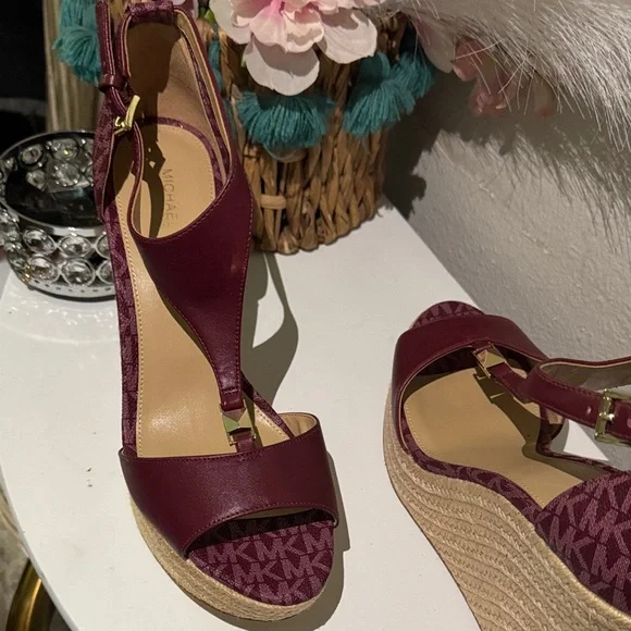 Michael Kors Burgundy and Tan Wedge Sandals - Picture 3 of 16